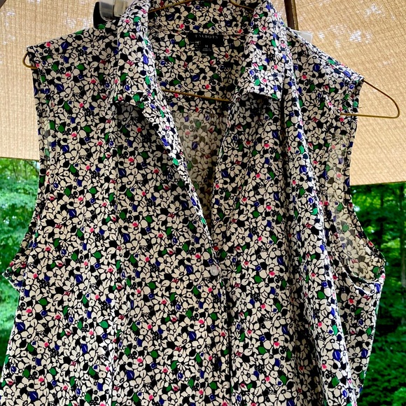 Talbots short sleeve flowered button down blouse size m. - Picture 1 of 2